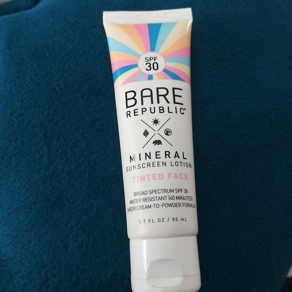 bare tinted sunscreen